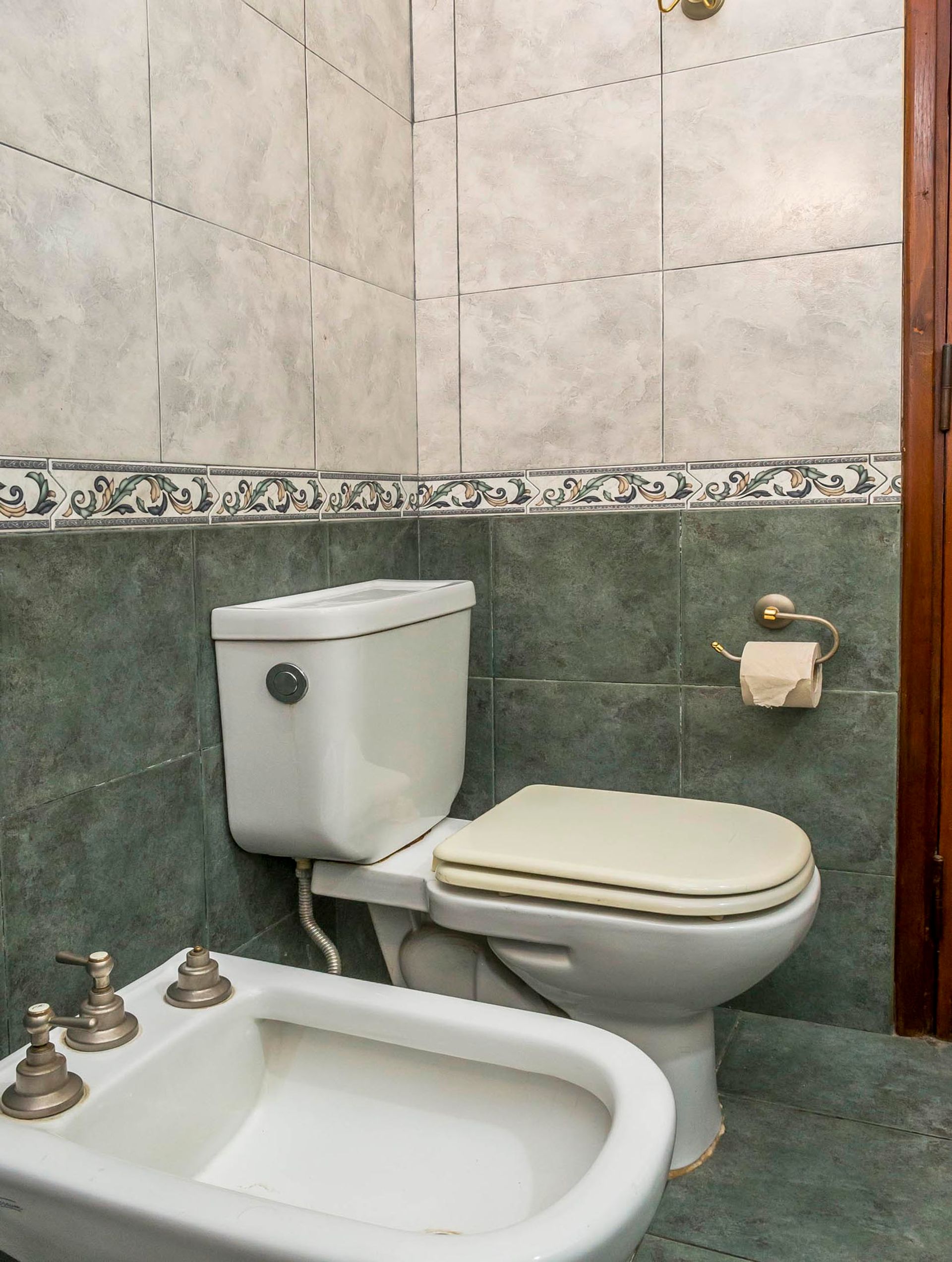 CASA EN VENTA C/ COCHERA + 3 DEPTOS EN MACROCENTRO - foto 15