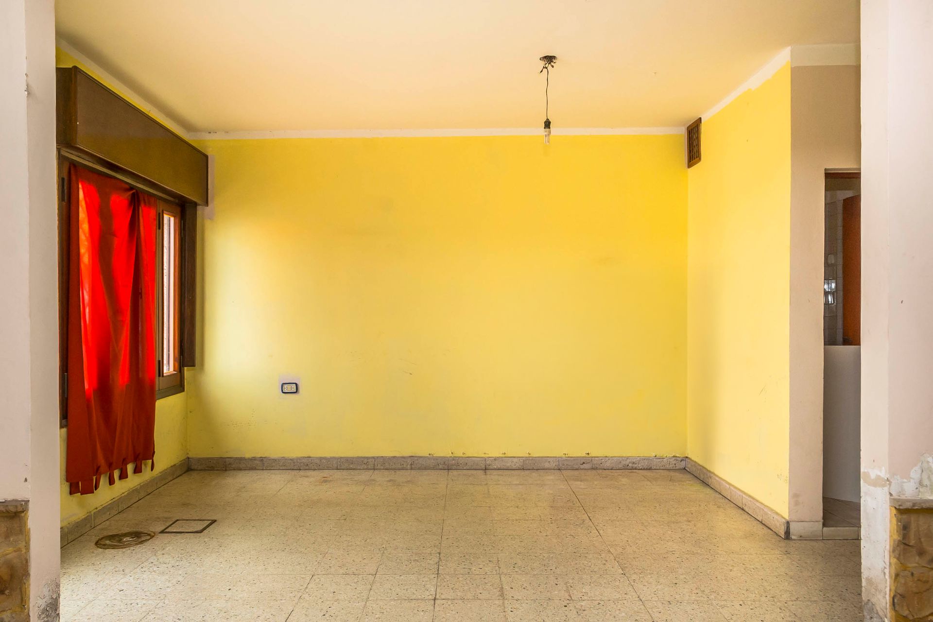 CASA EN VENTA C/ COCHERA + 3 DEPTOS EN MACROCENTRO - foto 4