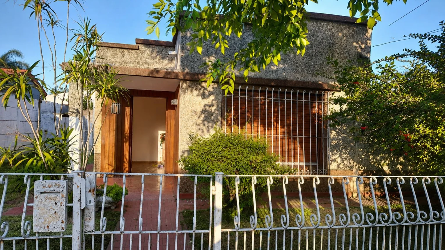 Casa en venta en Berazategui, foto 2