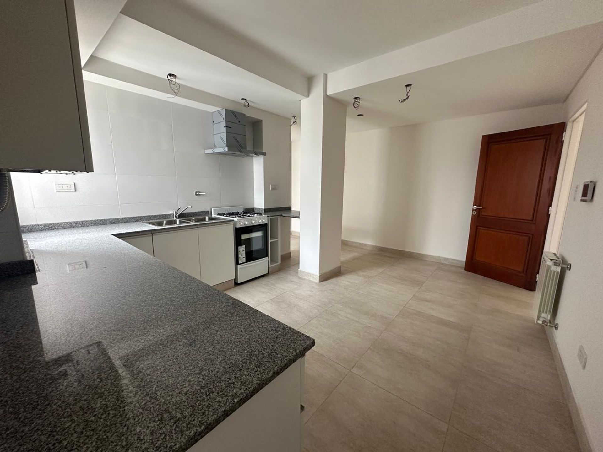 DEPARTAMENTO VENTA SEMIPISO MACROCENTRO - foto 14
