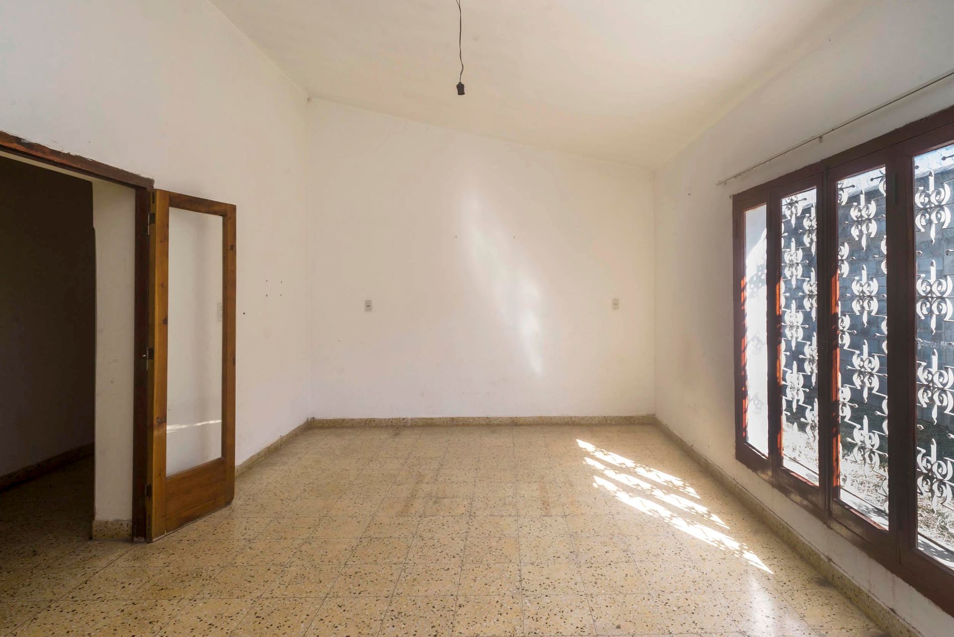 CASA EN VENTA CON GALPON SOBRE RN 68 CERRILLOS - foto 8