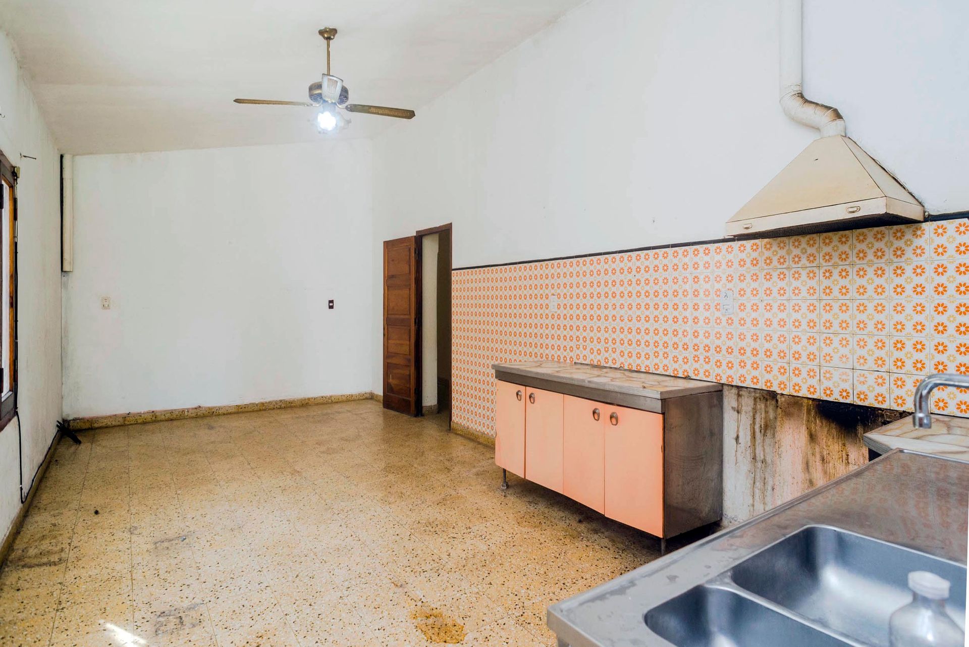 CASA EN VENTA CON GALPON SOBRE RN 68 CERRILLOS - foto 19