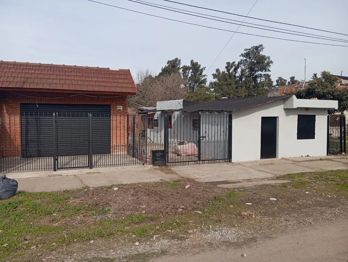 Casa de 3 ambientes en venta en Burzaco, Miguel Diomede 2700, foto 3