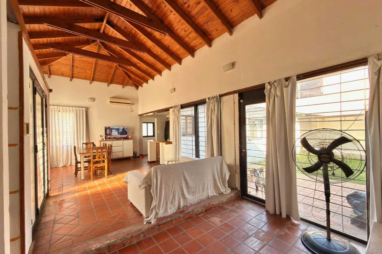 Casa en venta en Rosario, foto 2