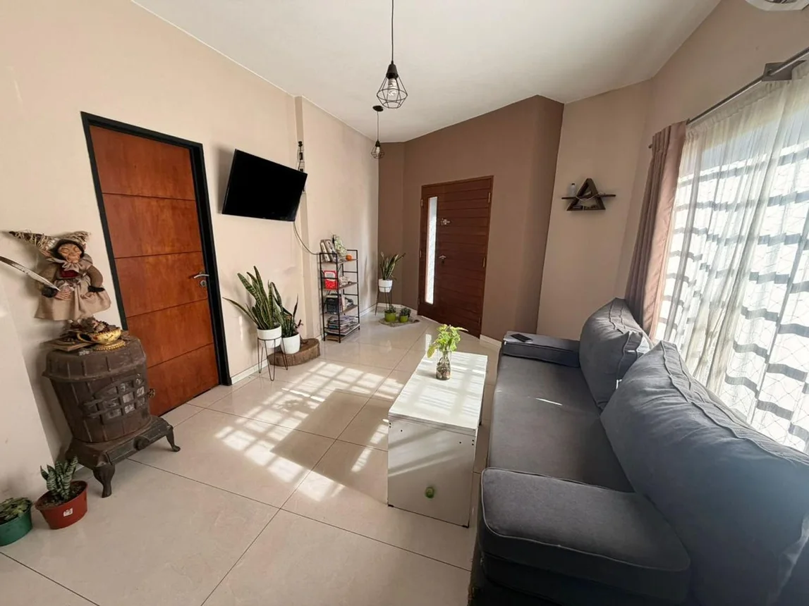Casa de 3 ambientes en venta en Banfield, Granaderos 1800, foto 5