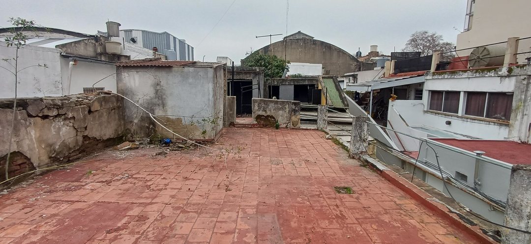 VENTA EN BLOCK 2 PH FLORES A REFACCIONAR TERRAZA