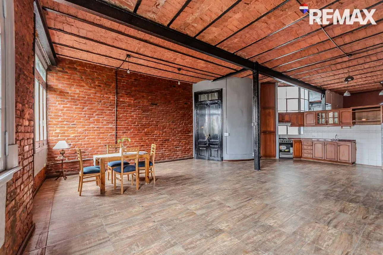 Departamento en venta en Balvanera, Moreno 2000