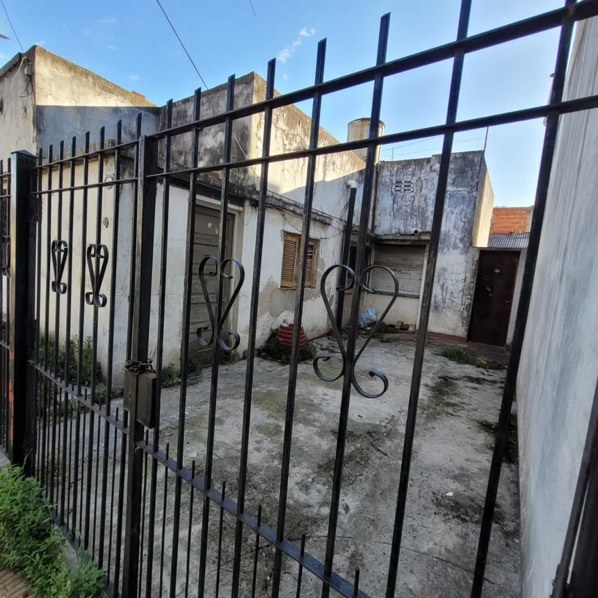 Casa de 4 ambientes en venta en Villa Maipú, Berutti 1400, foto 2