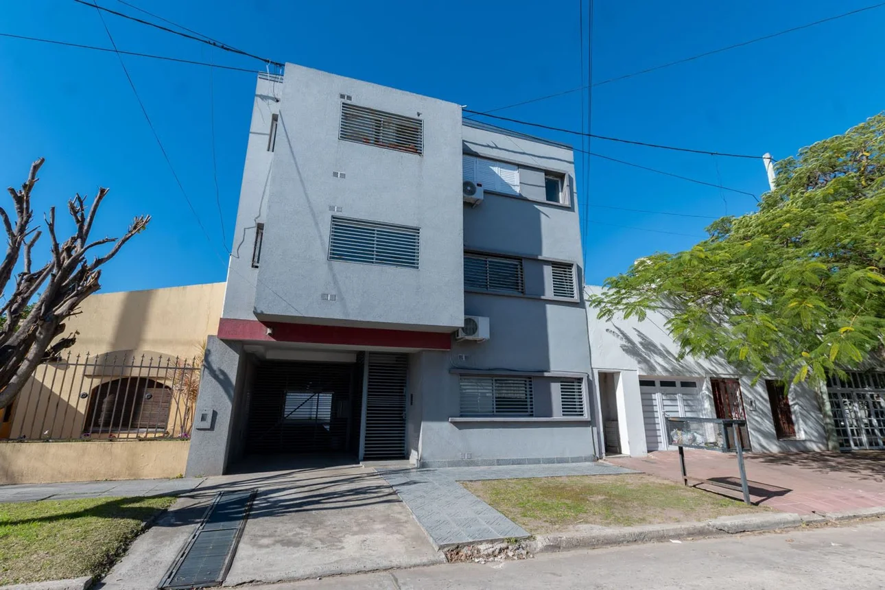 Departamento de 3 ambientes en venta en Santa Fe, Sarmiento 5700