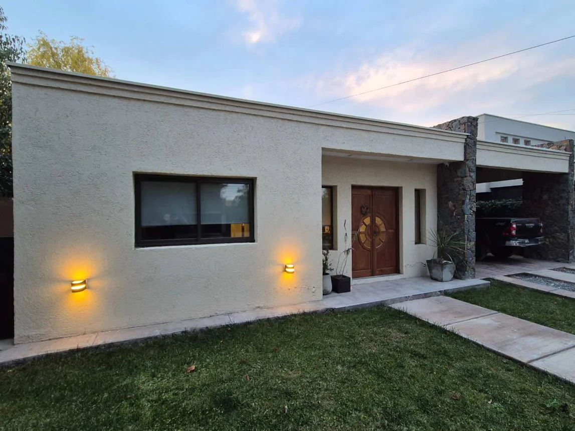 Casa en venta en Luján de Cuyo, foto 2
