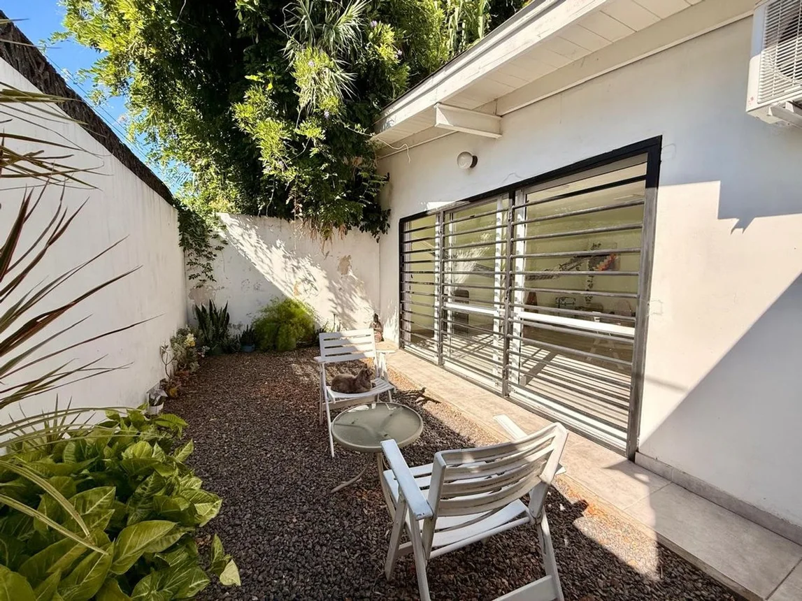 PH de 3 ambientes en venta en Banfield, Viamonte 1900