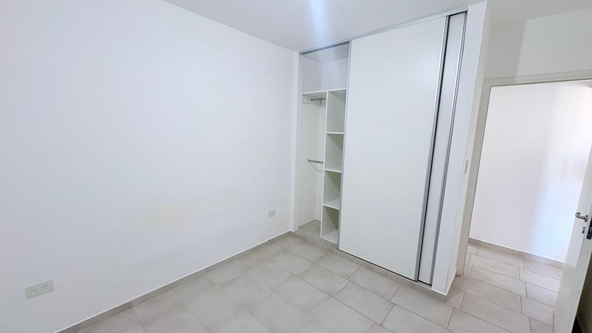 DEPARTAMENTO ALQUILER 1 DORMITORIO C/ COCHERA - foto 8