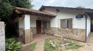 VENTA CASA QUINTA 3 AMBIENTES MORENO C/PILETA