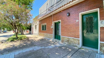 Venta 2 casas 1 y 2 dormitorios pad único  Sayago