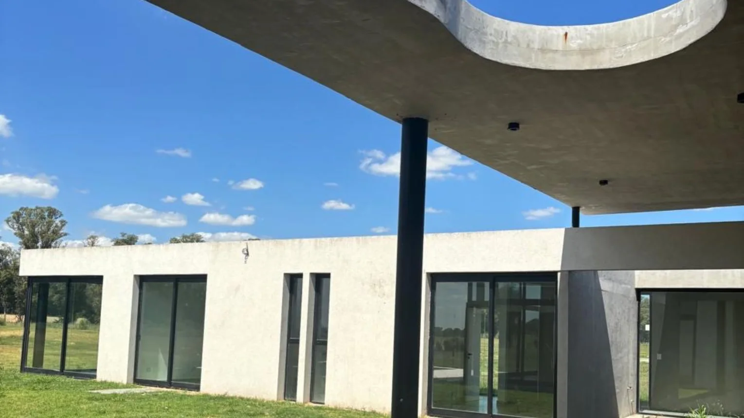 Casa de 6 ambientes en venta en Ezeiza, Av Pereda 0 0, foto 3