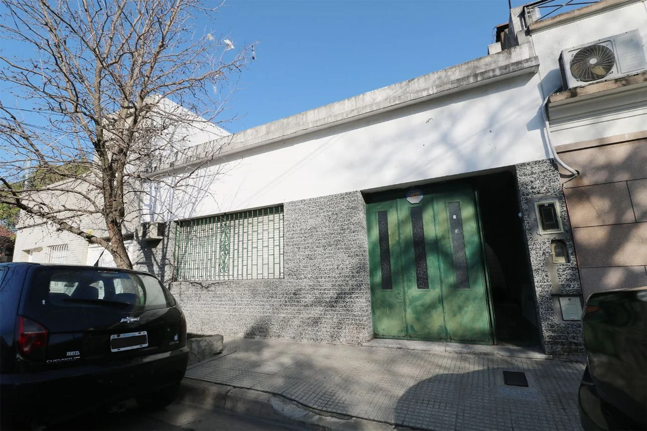 Casa de 8 ambientes en venta en Villa Devoto, Pedro Lozano 5000
