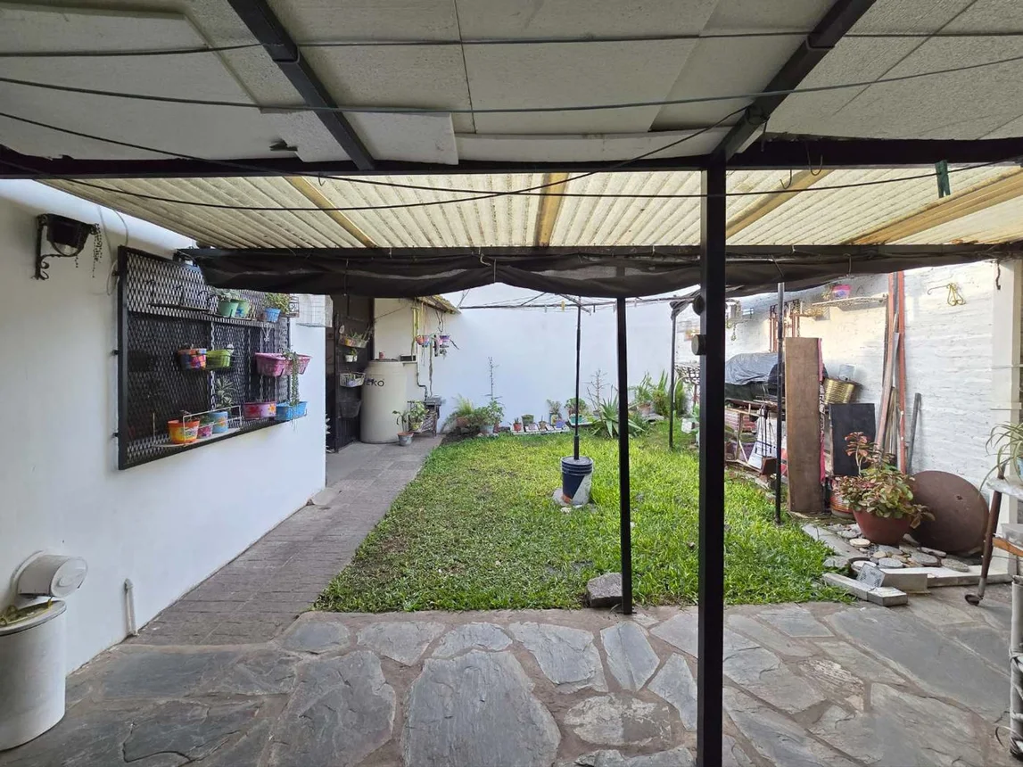 Casa de 5 ambientes en venta en San Antonio de Padua, French 500, foto 3