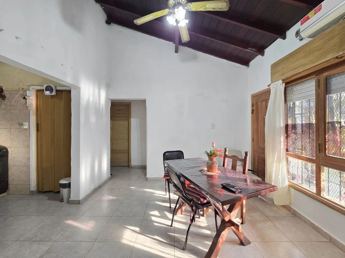 Casa de 5 ambientes en venta en San Antonio de Padua, French 500, foto 2