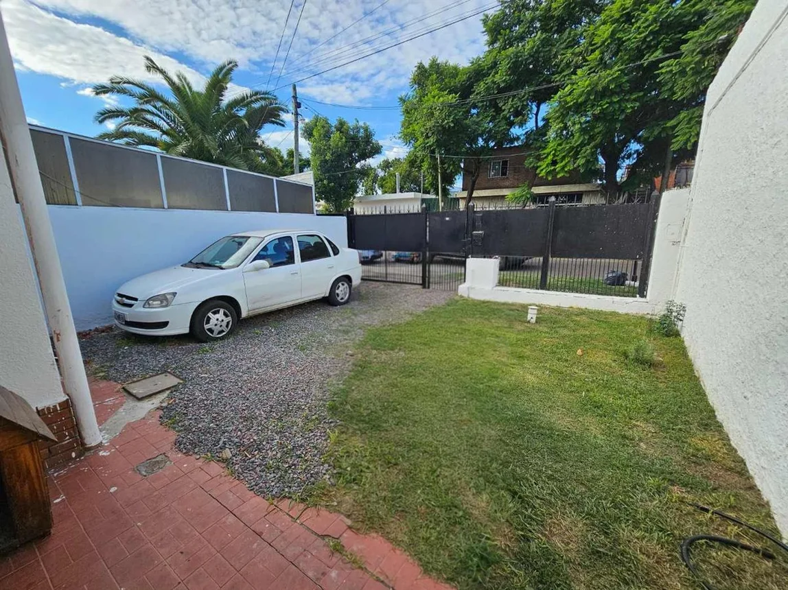 Casa en venta en Merlo, foto 2