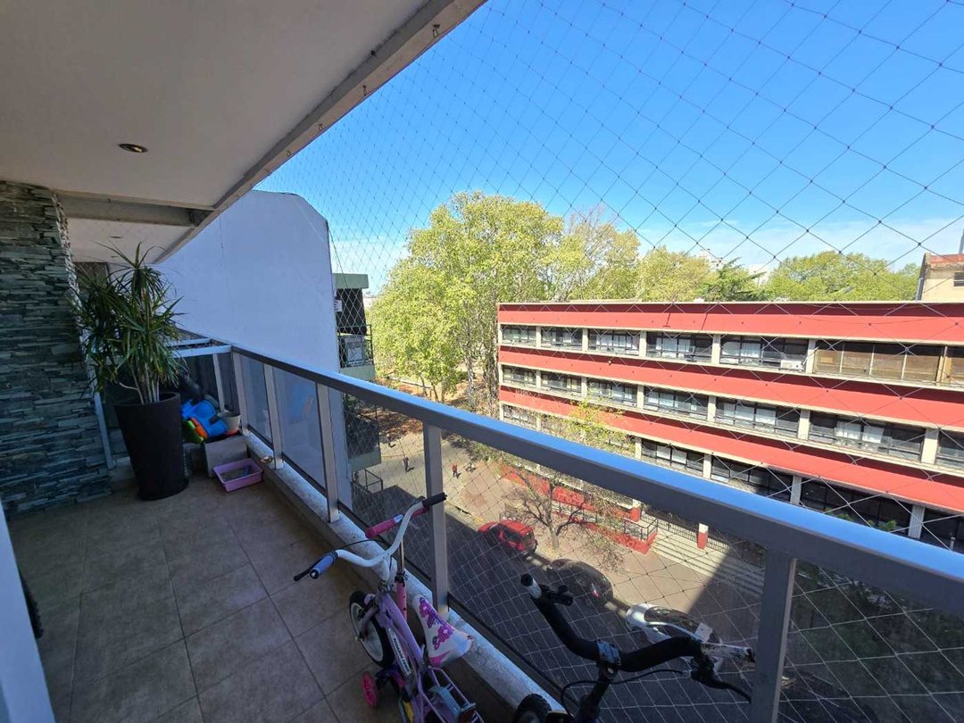 DEPARTAMENTO EN VENTA 3 AMBIENTES BALCON COCHERA