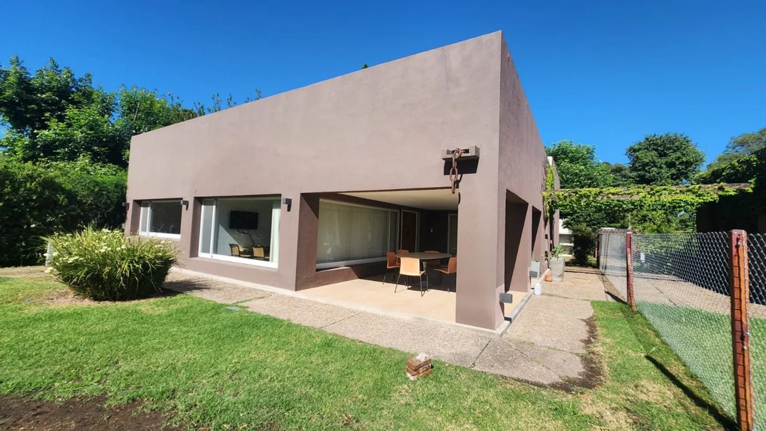 Casa en venta en Funes, foto 2