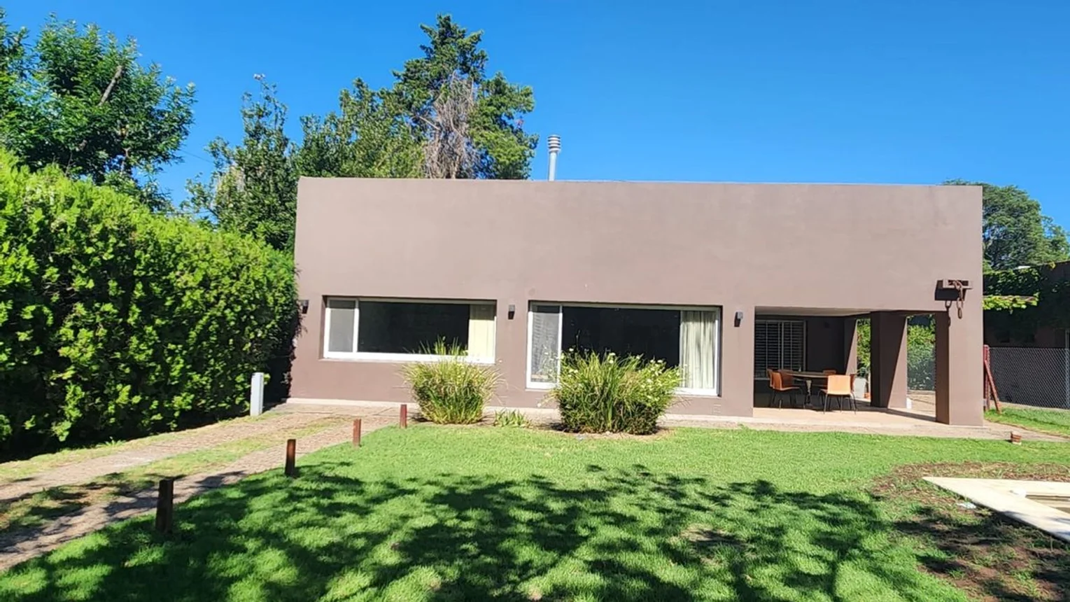 Casa en venta en Funes, foto 3