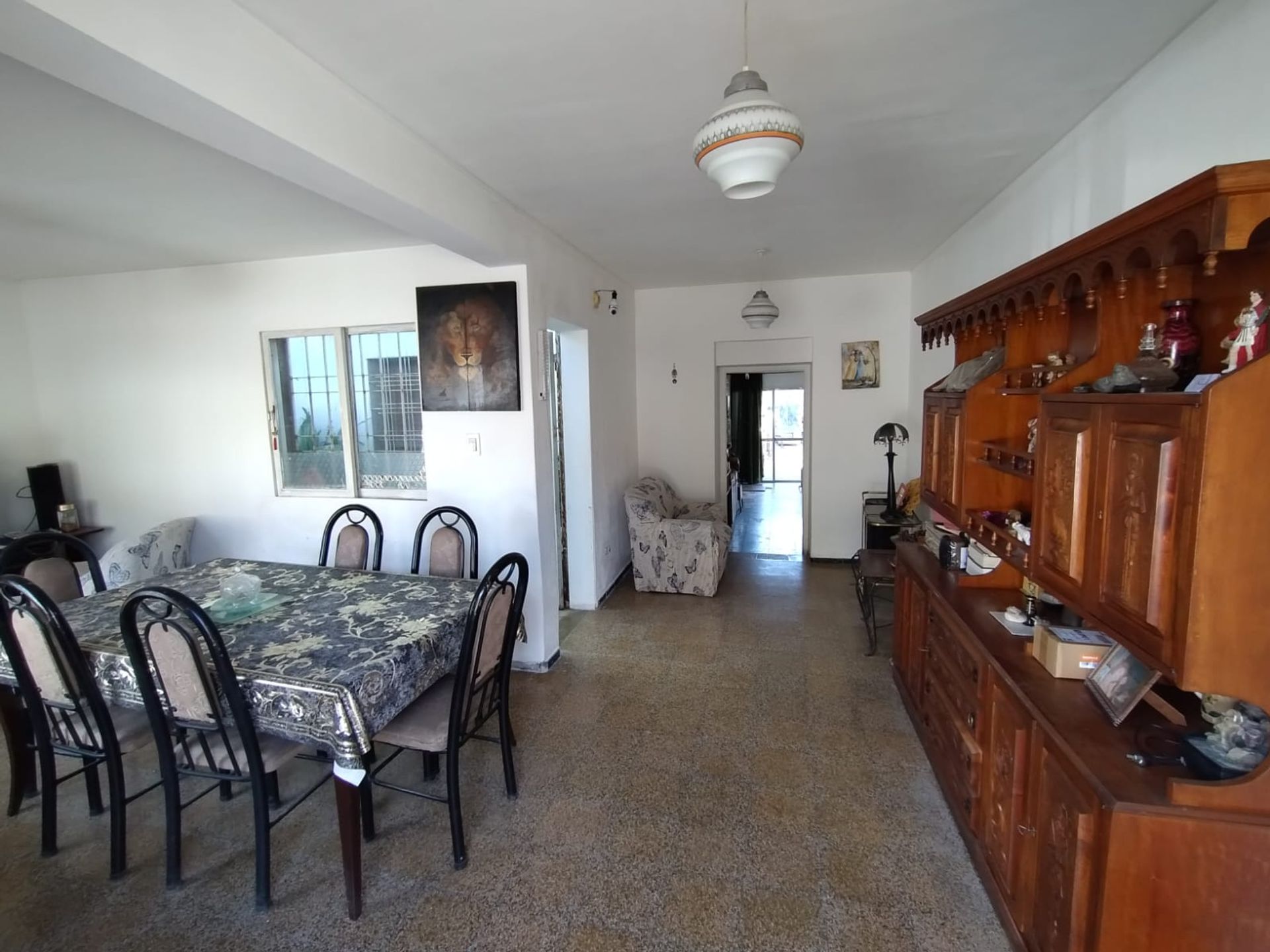 Casa en Derqui 1600