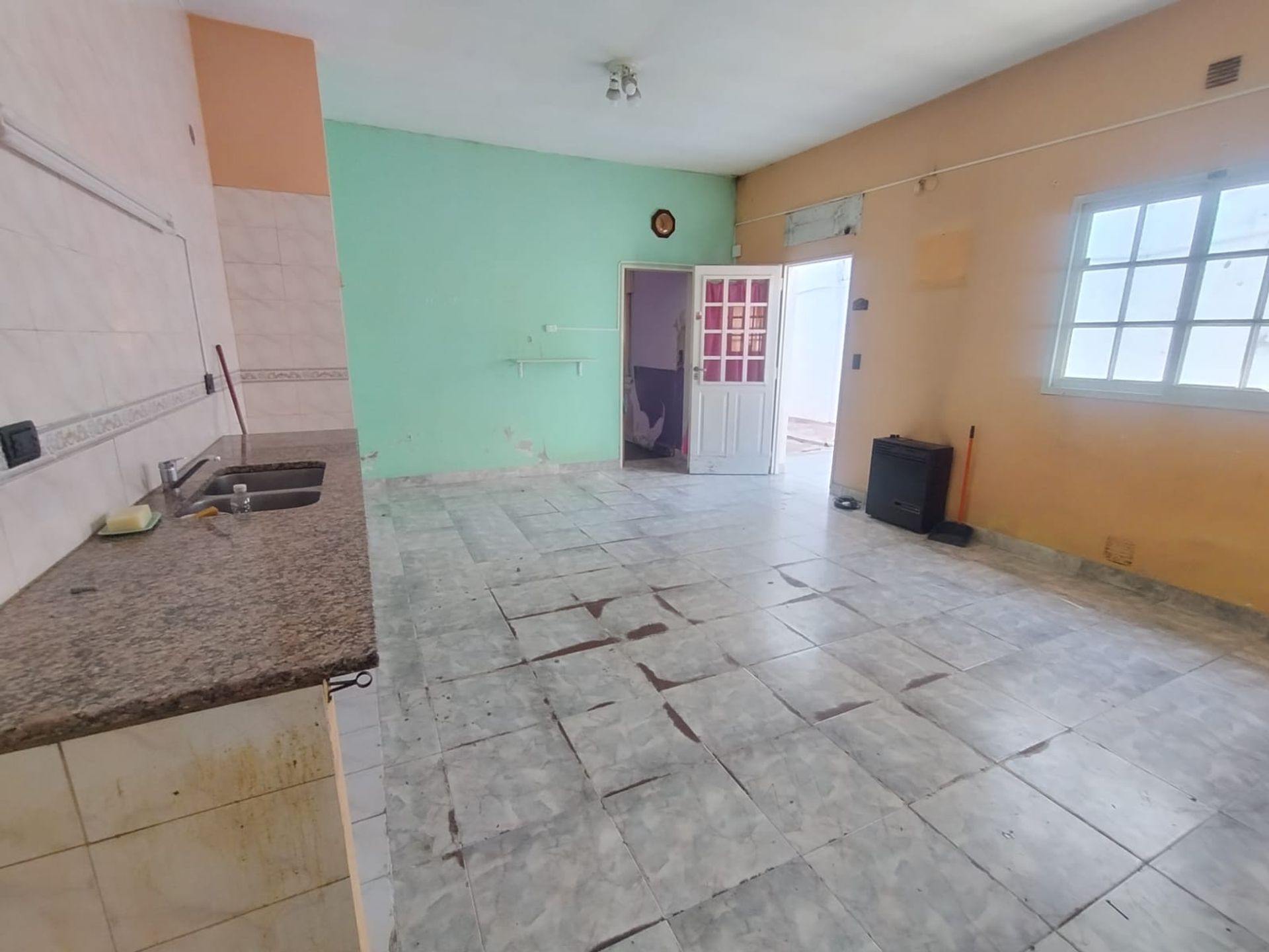 VENTA CASA 3 AMBIENTES CON PATIO HAEDO - foto 3