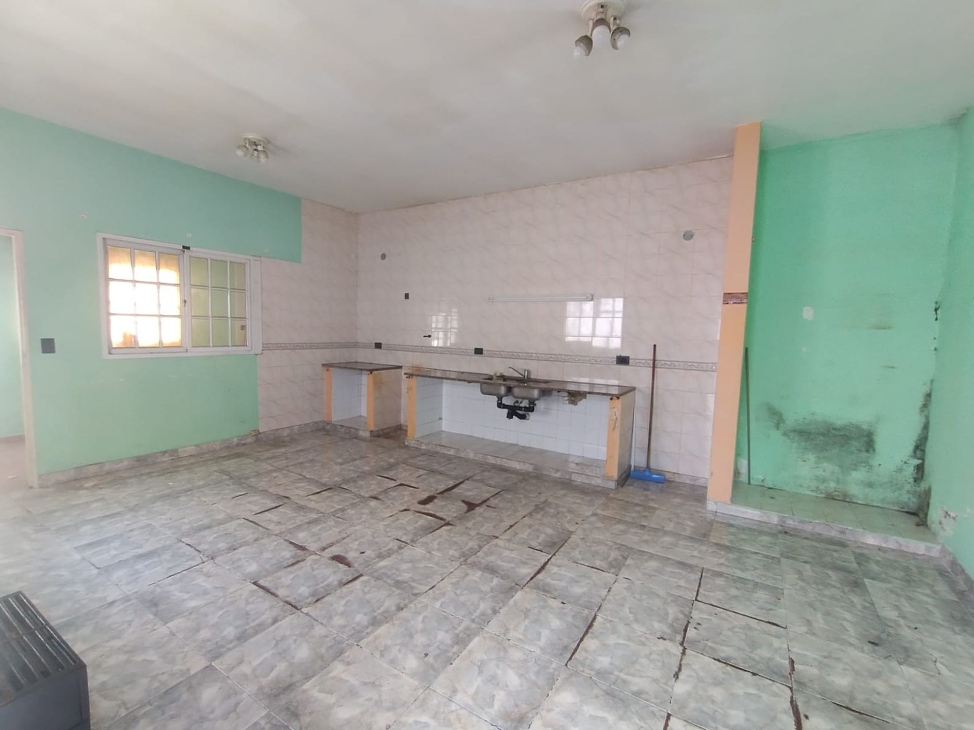 VENTA CASA 3 AMBIENTES CON PATIO HAEDO - foto 4