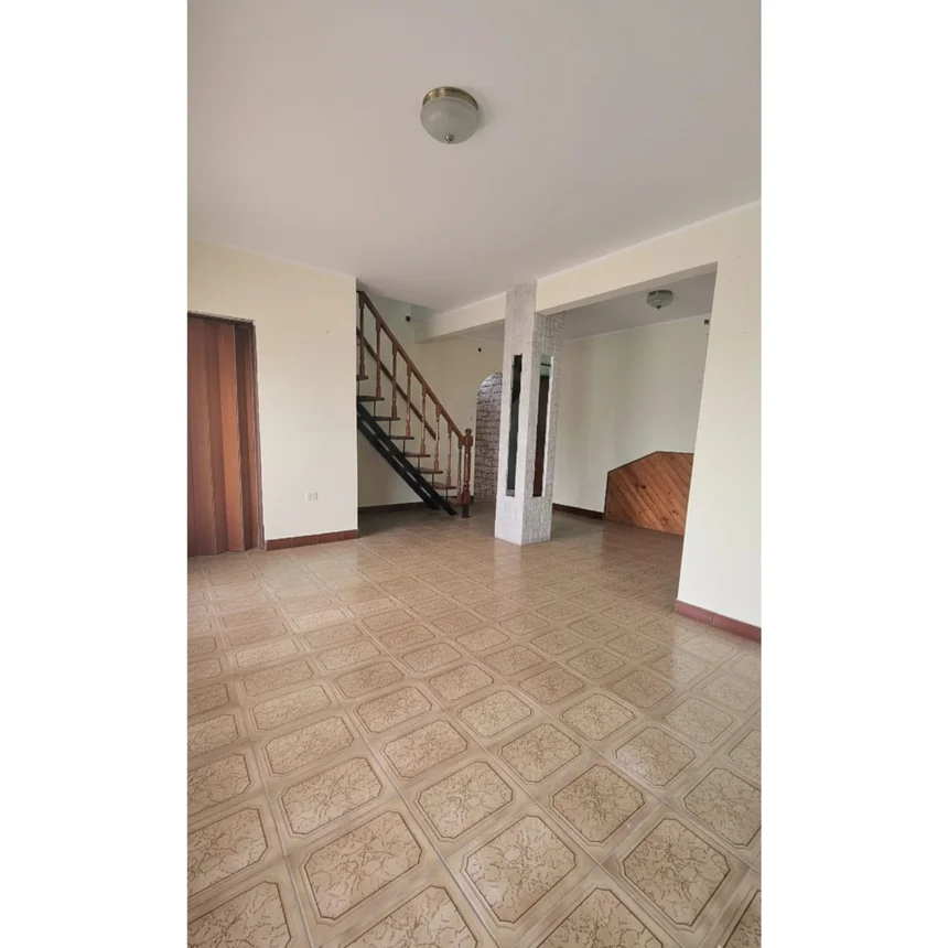 Casa dúplex de 6 ambientes en venta en Monte Chingolo, General Guido 3500, foto 4