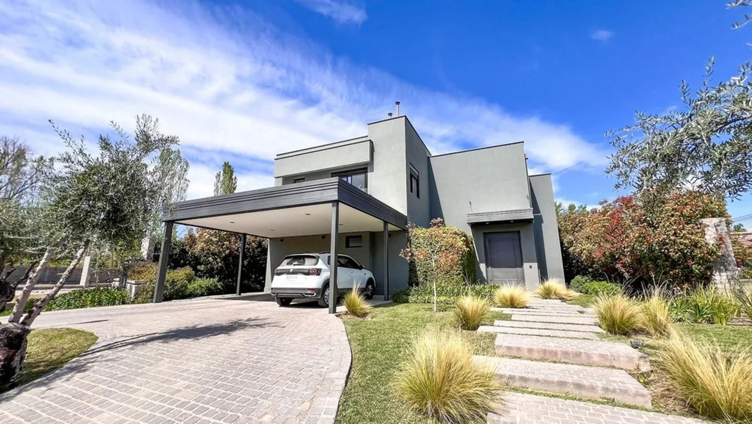 Casa en venta en Luján de Cuyo, foto 2