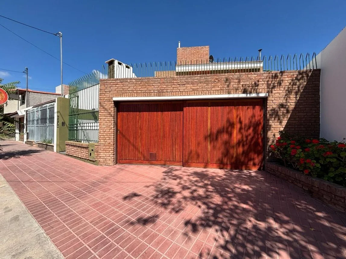 Casa en venta en Mendoza