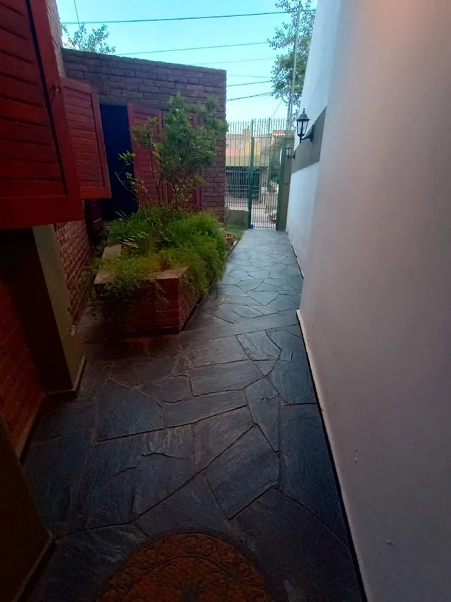 Casa en venta en Mendoza, foto 2