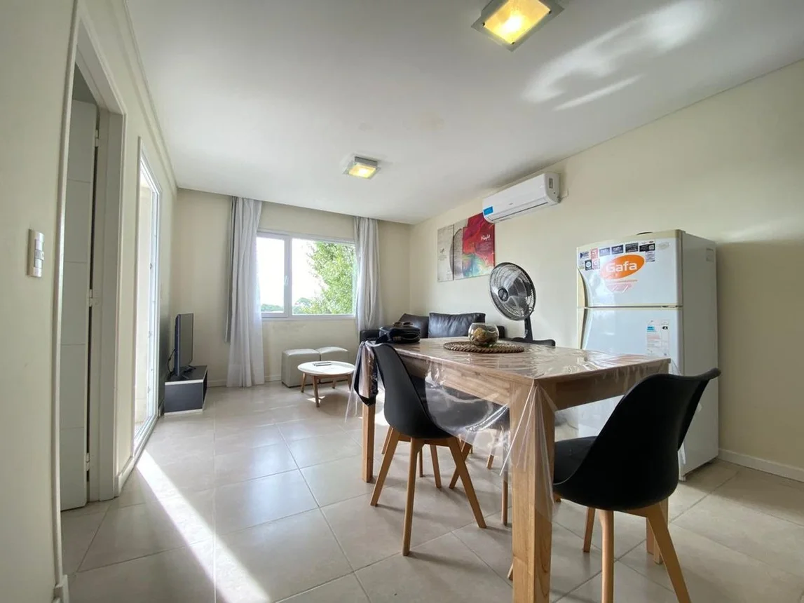 Departamento de 2 ambientes en venta en Pinamar, Av. Shaw 800, foto 5