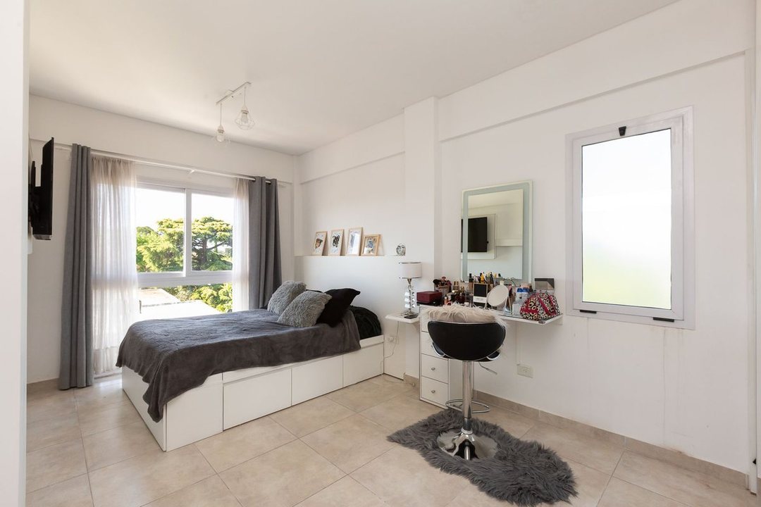 VENTA DPTO 2 AMB C/ BALCON y COCHERA- PERMUTA