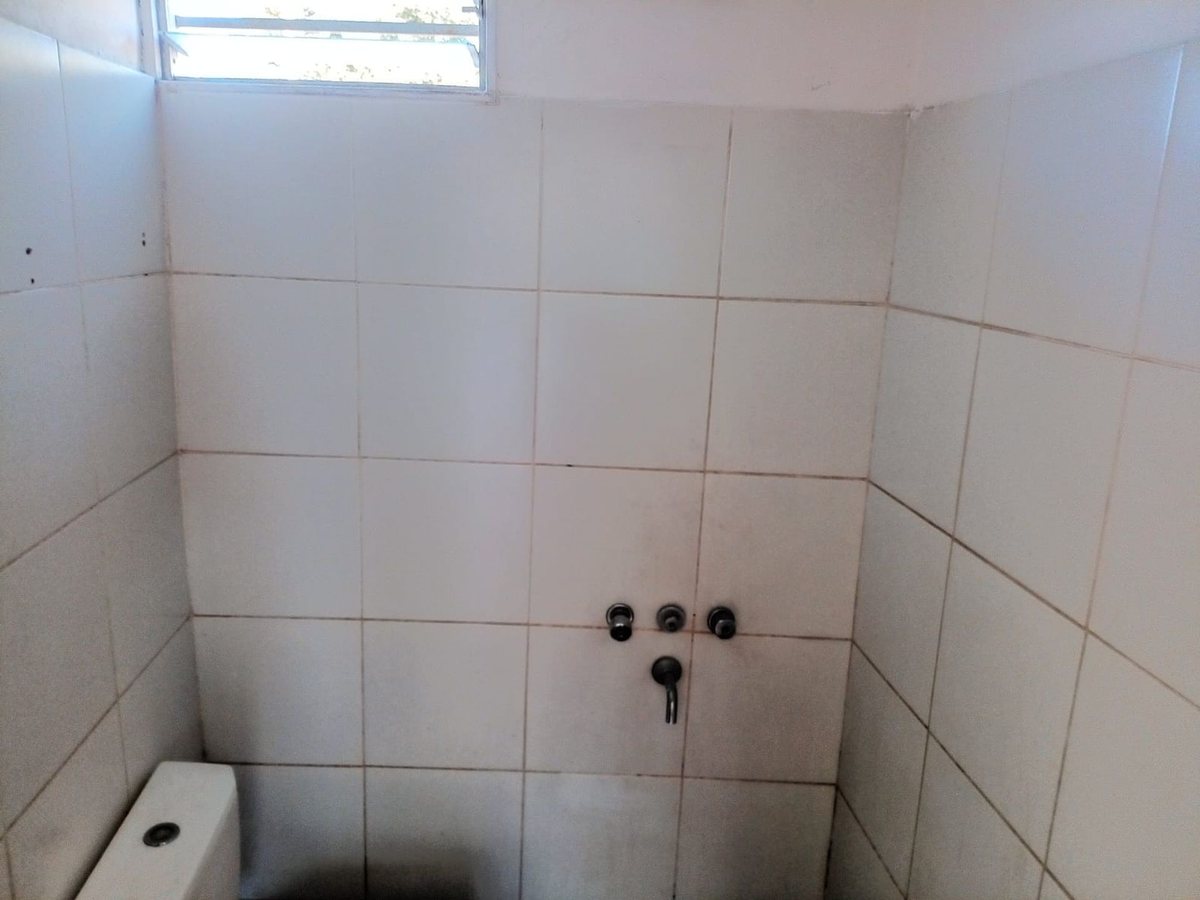 Foto 18 — SE VENDE 3 LOCALES + DEPARTAMENTO DE 2 DORMITORIOS