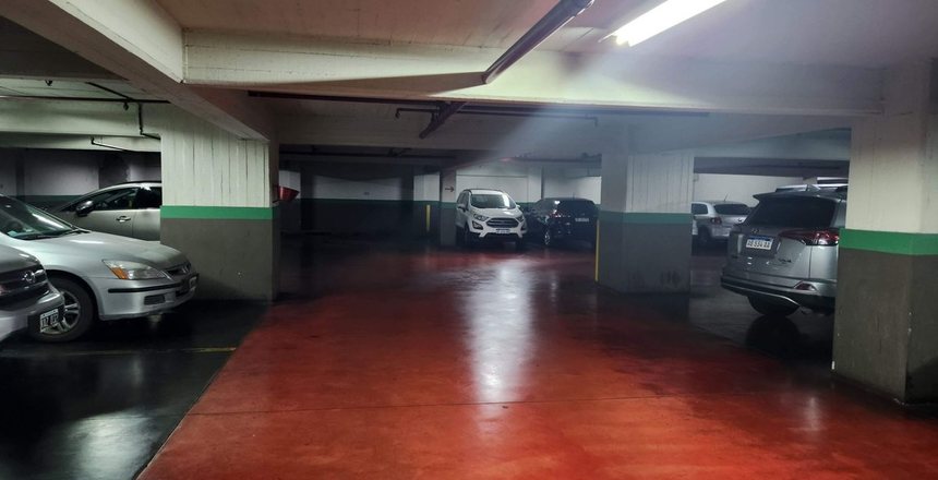 VENTA COCHERA PARA DOS AUTOS EN BELGRANO