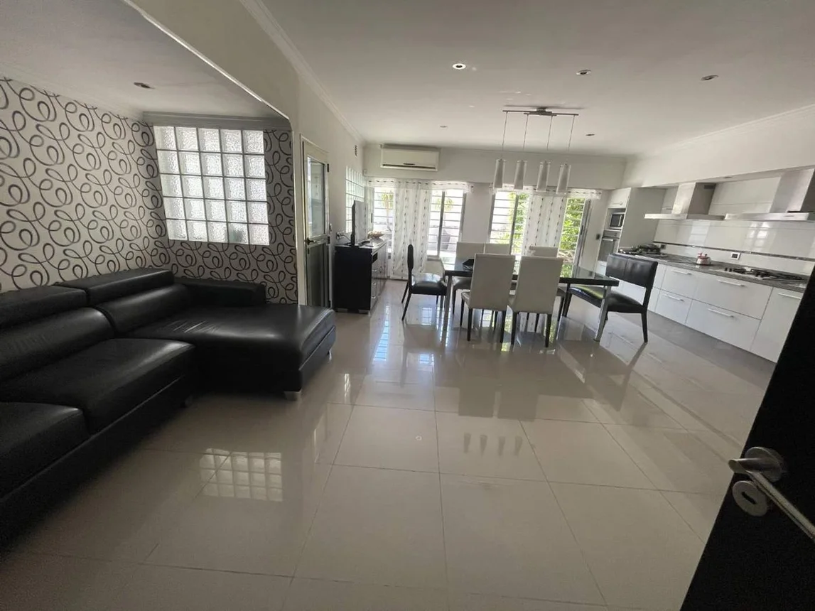 Casa de 3 ambientes en venta en Liniers, Cañada de Gómez 1000, foto 2