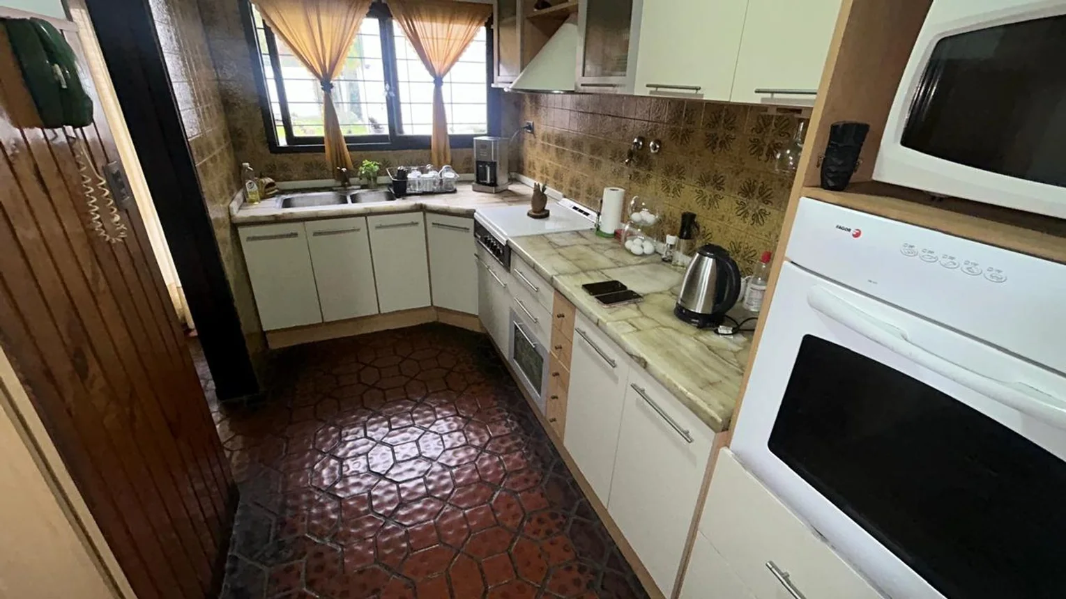 Casa de 5 ambientes en venta en Ciudadela, Eduardo Porrini 100, foto 5