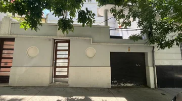 PH EN VENTA CON GARAGE S/ EXPENSAS 303 M2