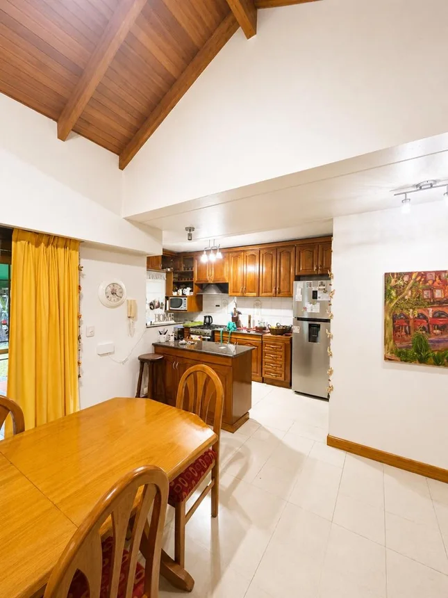 Casa en venta en Caseros, foto 4