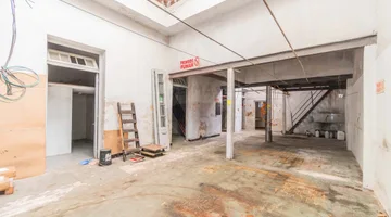 Venta .Local con gran potencial en Paso Molino