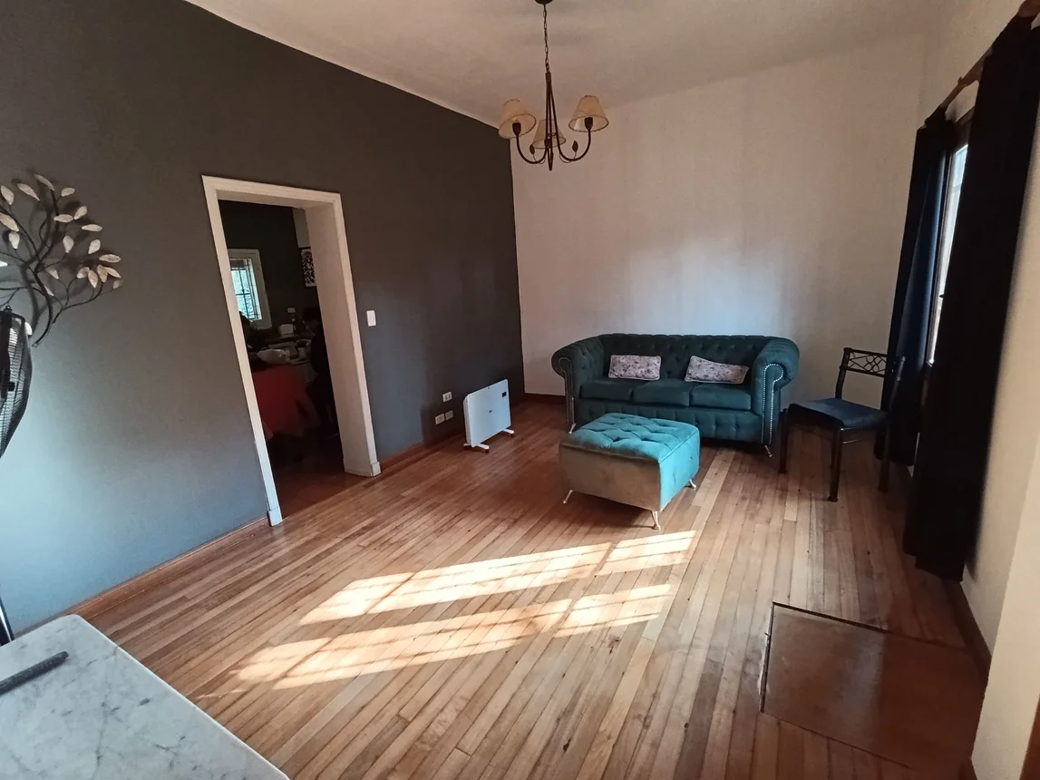 Casa en venta en El Palomar, foto 2
