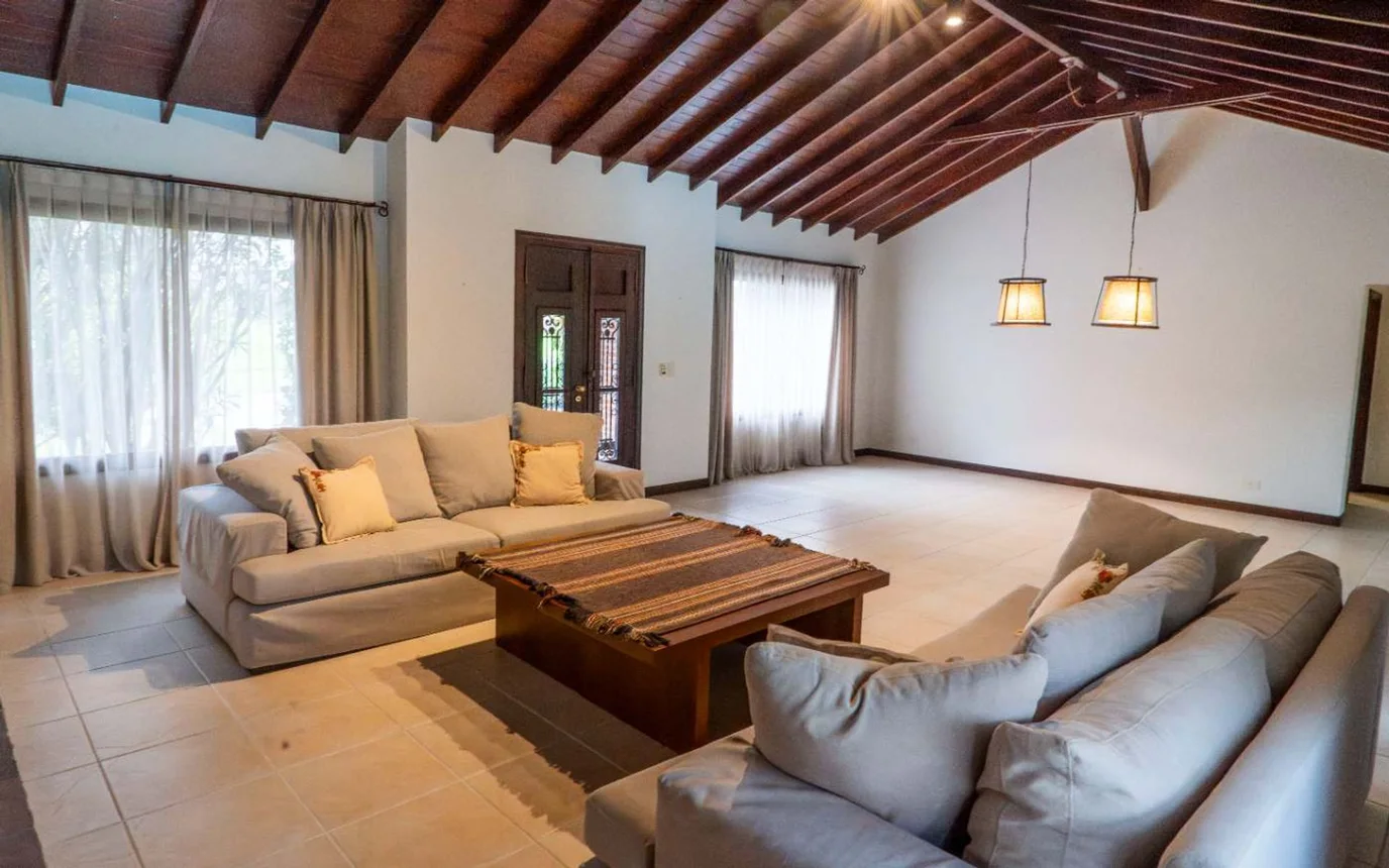 Casa en venta en Pilar, foto 5