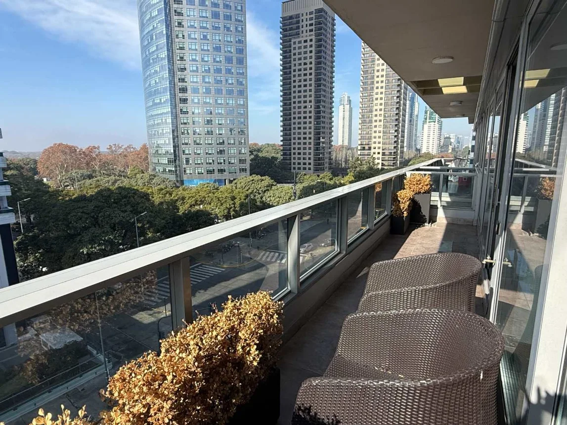 Piso en alquiler en Puerto Madero, Macacha Güemes 300