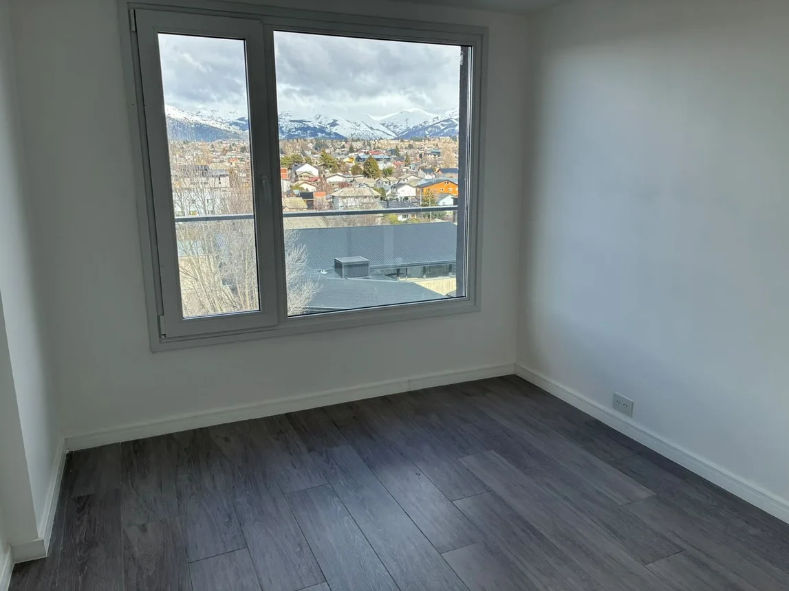 Semipiso de 3 ambientes en alquiler en San Carlos de Bariloche, Ada María Elflein 1200, foto 2