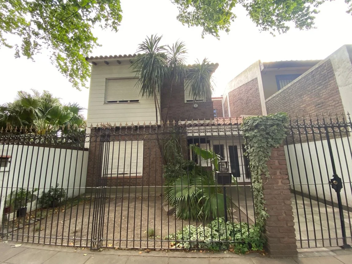 Casa de 5 ambientes en venta en San Antonio de Padua, Curie 100, foto 2