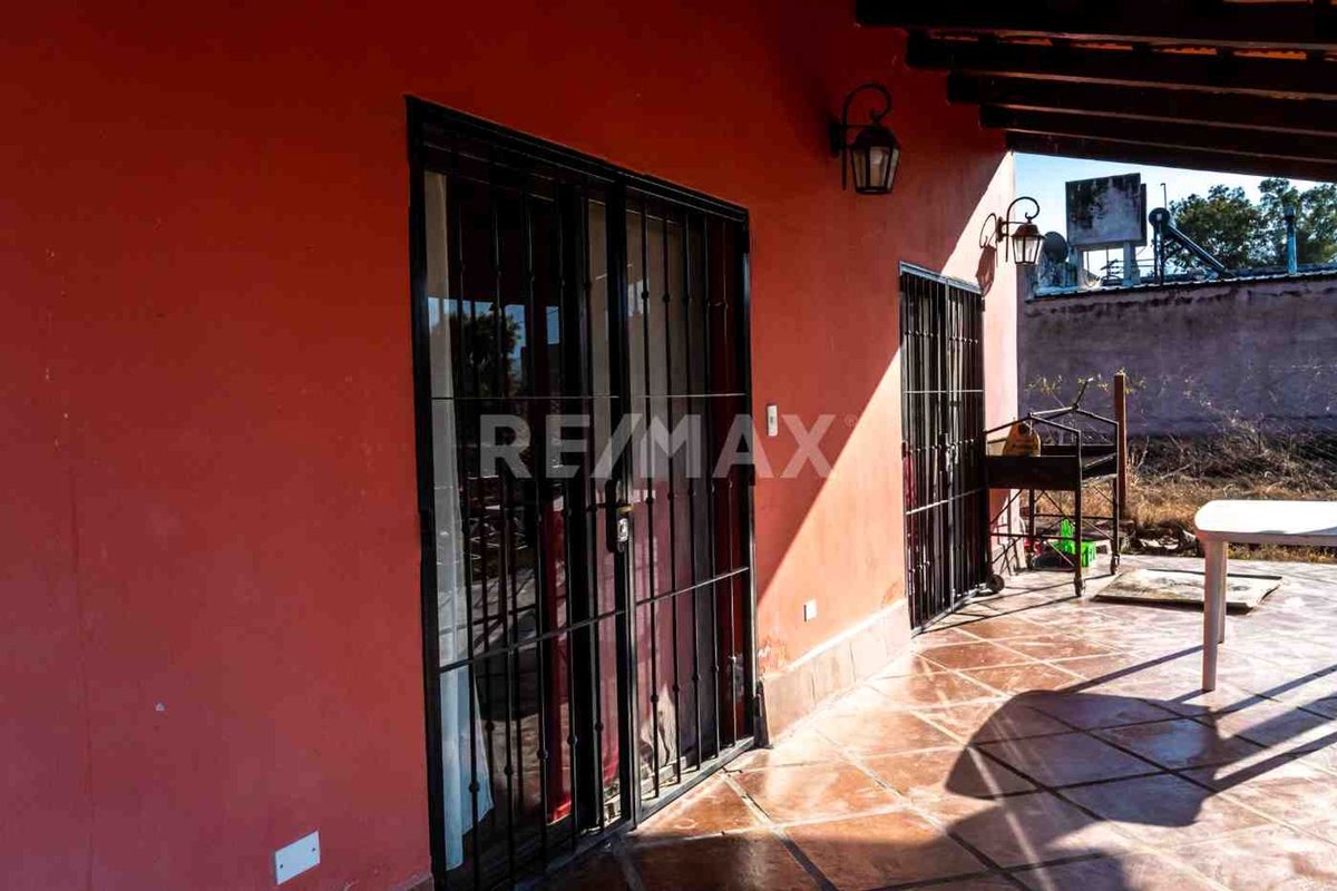 CASA EN VENTA LA SILLETA2 DORMITORIOS - foto 2