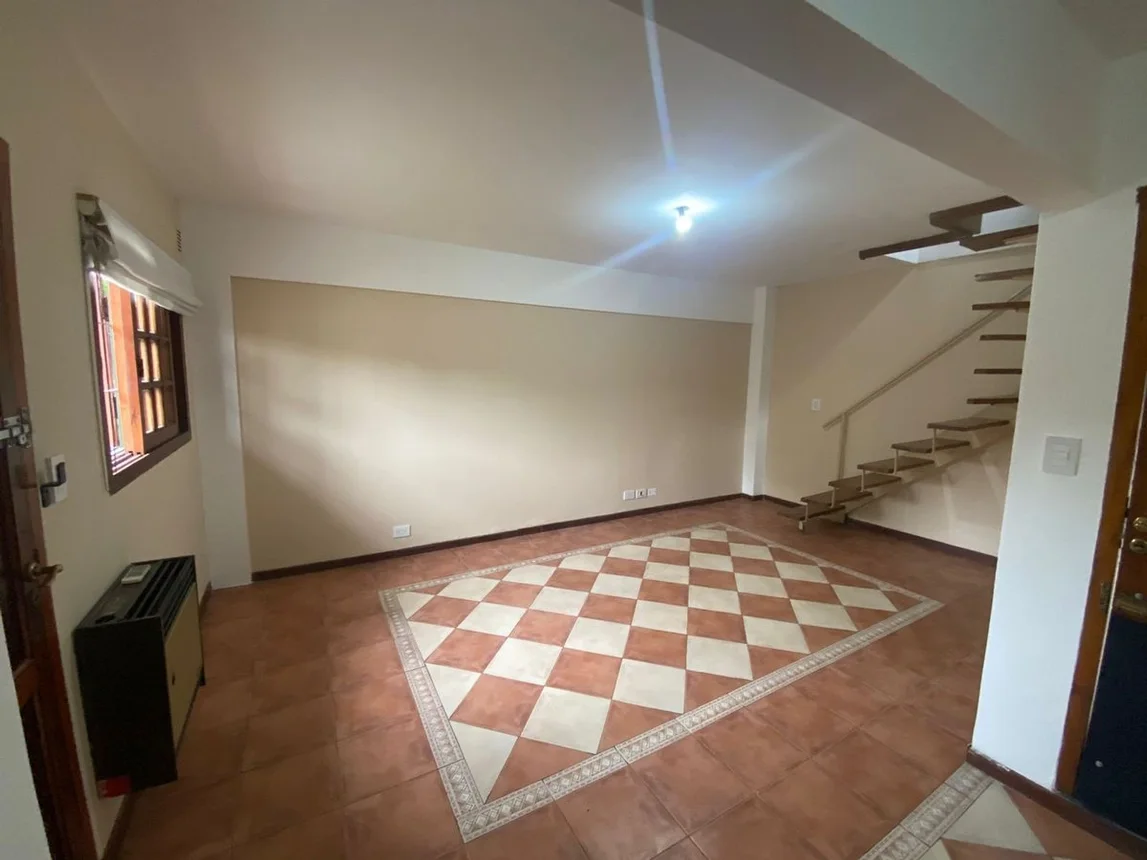 Casa dúplex de 3 ambientes en venta en Ezpeleta Este, Pringles 4700, foto 3