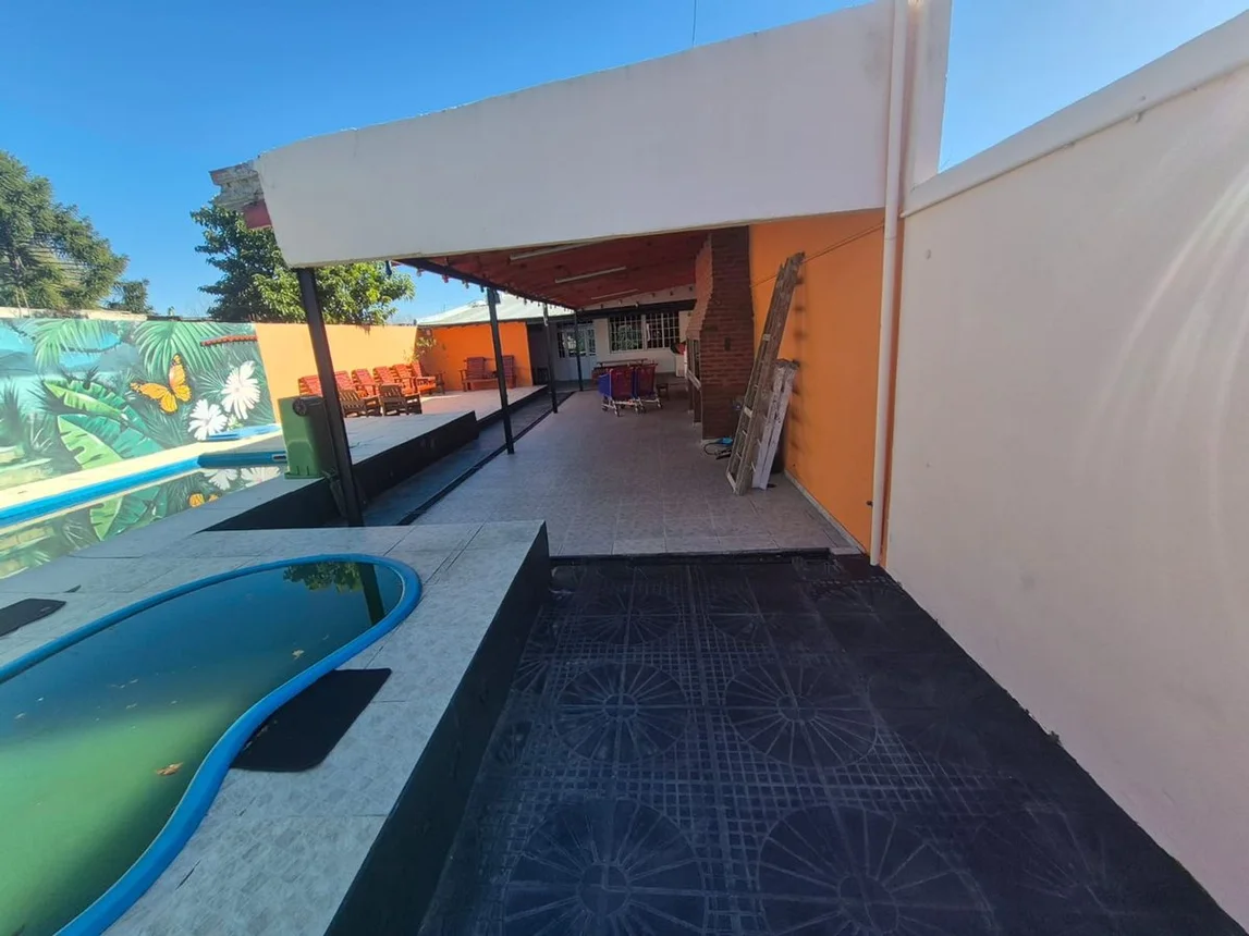 Salon d eventos + casa c pileta venta en temperley, foto 3
